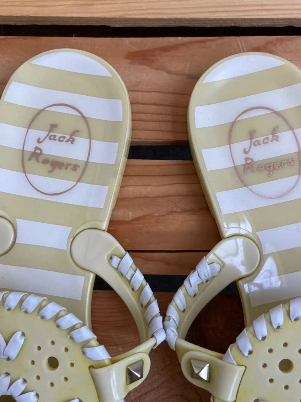 Jack Rogers Size 9 Georgica Jelly Sandals Pale Yellow Color Thong